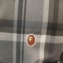 画像をギャラリービューアに読み込む, エイプ A BATHING APE ナイロンジャケット Mサイズ 未使用 【中古】【新品同様】【美品】