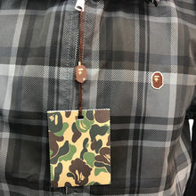 画像をギャラリービューアに読み込む, エイプ A BATHING APE ナイロンジャケット Mサイズ 未使用 【中古】【新品同様】【美品】