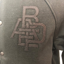 画像をギャラリービューアに読み込む, エイプ A BATHING APE スタジャン レイヤードスウェット Mサイズ【中古】【新品同様】【美品】