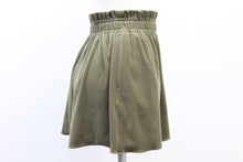 画像をギャラリービューアに読み込む, フォクシー FOXEY ベロアショートパンツ カーキ 38 S相当 中古