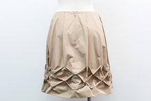 画像をギャラリービューアに読み込む, フォクシー FOXEY スモッキングフレアスカート ベージュ サイズ38 S相当【中古】【美品】