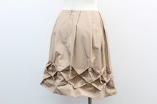 画像をギャラリービューアに読み込む, フォクシー FOXEY スモッキングフレアスカート ベージュ サイズ38 S相当【中古】【美品】