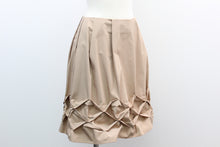画像をギャラリービューアに読み込む, フォクシー FOXEY スモッキングフレアスカート ベージュ サイズ38 S相当【中古】【美品】