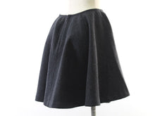 画像をギャラリービューアに読み込む, ヨーコチャン YOKO CHAN スカート サイズ36 S相当 グレー【中古】【美品】