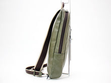 画像をギャラリービューアに読み込む, コーチ COACH ボディバッグ 緑 中古