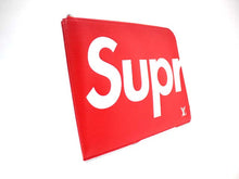 画像をギャラリービューアに読み込む, ルイ・ヴィトン LOUIS VUITTON × シュプリーム Supreme 〔17AW〕Pochette Jour GM ポシェットジュール クラッチバッグ M67722 赤×白 中古 新品未使用 美品