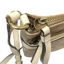 画像をギャラリービューアに読み込む, COACH コーチ シグネチャー柄 ショルダーバッグ F18926 ベージュ×アイボリー【中古】レディース