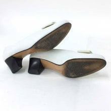 画像をギャラリービューアに読み込む, フェラガモ Salvatore Ferragamo アーモンドトゥパンプス 22cm ホワイト 中古