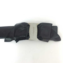 画像をギャラリービューアに読み込む, フェラガモ Salvatore Ferragamo ヴァラ リボンベルト ブラック【中古】