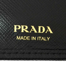 Load image into Gallery viewer, プラダ PRADA サフィアーノ Wホック 財布 ブラック【中古】