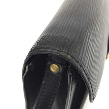 画像をギャラリービューアに読み込む, ルイ ヴィトン LOUIS VUITTON セリエ ドラゴンヌ エピ セカンドバッグ ブラック【中古】