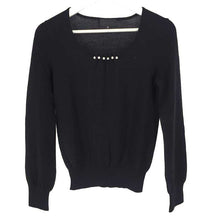 画像をギャラリービューアに読み込む, アンタイトル UNTITLED ニットソー セーター 胸元パール付き 2 ブラック【中古】
