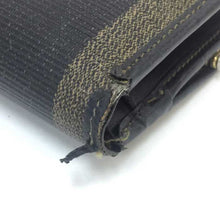 이미지를 갤러리 뷰어에 로드 , フェンディ FENDI 2つ折り財布 がま口 ペカン ブラウン ブラック【中古】