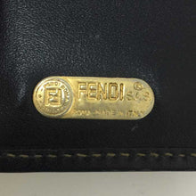 이미지를 갤러리 뷰어에 로드 , フェンディ FENDI 2つ折り財布 がま口 ペカン ブラウン ブラック【中古】