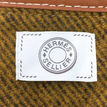 画像をギャラリービューアに読み込む, エルメス HERMES ポンチョ ロカバール レザー製ポンポン付き カシミヤ混 ユニセックス マスタード【中古】