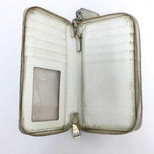 画像をギャラリービューアに読み込む, コーチ COACH シグネチャー パテント ダブルジップ フォンウォレット 長財布 F53310 ホワイト【中古】