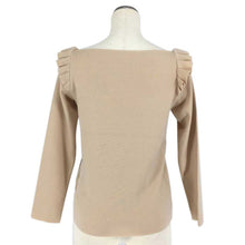 画像をギャラリービューアに読み込む, フォクシー FOXEY ショルダーフリル トップス SP品 サイズ38 37131 ベージュ【中古】【美品】