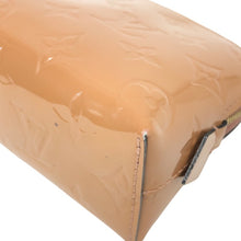 画像をギャラリービューアに読み込む, LOUIS VUITTON ルイ・ヴィトン ポシェット・コスメティック 化粧ポーチ モノグラムヴェルニ ピンクベージュ系【中古】レディース