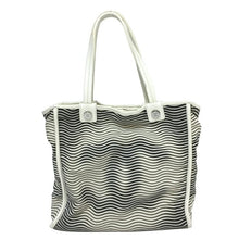 画像をギャラリービューアに読み込む, シャネル CHANEL クルーズライン マジックCC トートバッグ ホワイト ネイビー【中古】