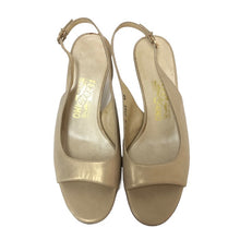 Load image into Gallery viewer, フェラガモ Salvatore Ferragamo オープントゥ ストラップサンダル サイズ7B ゴールド【中古】