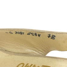 Load image into Gallery viewer, フェラガモ Salvatore Ferragamo オープントゥ ストラップサンダル サイズ7B ゴールド【中古】