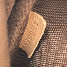 將圖片載入圖庫檢視器 ルイ ヴィトン LOUIS VUITTON パンダ ポシェット アクセソワール モノグラム 村上隆 アクセサリーポーチ ハンドバッグ M51981 【中古】