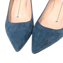 画像をギャラリービューアに読み込む, フルラ FURLA スエード パンプス ブルー【中古】【美品】