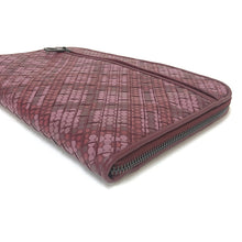 画像をギャラリービューアに読み込む, ボッテガヴェネタ BOTTEGA VENETA イントレチャート ナッパ セカンドバッグ クラッチバッグ バーガンディー【中古】【新品同様】【美品】