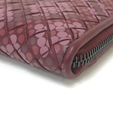 画像をギャラリービューアに読み込む, ボッテガヴェネタ BOTTEGA VENETA イントレチャート ナッパ セカンドバッグ クラッチバッグ バーガンディー【中古】【新品同様】【美品】