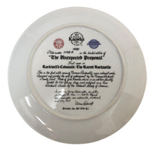 將圖片載入圖庫檢視器 Norman Rockwell ノーマン ロックウェル コレクタープレート 飾り皿 絵皿 The Unexpected Proposal インテリア 陶器 ユニセックス 【中古】