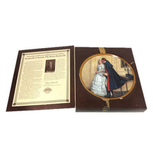 將圖片載入圖庫檢視器 Norman Rockwell ノーマン ロックウェル コレクタープレート 飾り皿 絵皿 The Unexpected Proposal インテリア 陶器 ユニセックス 【中古】