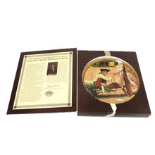將圖片載入圖庫檢視器 Norman Rockwell ノーマン ロックウェル コレクタープレート 飾り皿 絵皿 Sign of the Times インテリア 陶器 ユニセックス 【中古】