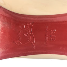 画像をギャラリービューアに読み込む, クリスチャン ルブタン Christian Louboutin ポインテッドトゥ パンプス 85mm ベージュ【中古】