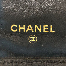 画像をギャラリービューアに読み込む, シャネル CHANEL ビコローレ キャビアスキン がま口 長財布 ブラック【中古】