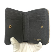画像をギャラリービューアに読み込む, イヴサンローラン Yves Saint Laurent ラージジップウォレット ラウンドファスナー YSLカサンドラ 二つ折り財布 グレー系【中古】【新品同様】【美品】