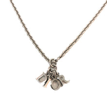 画像をギャラリービューアに読み込む, ディオール Dior ロゴネックレス シルバー【中古】【美品】