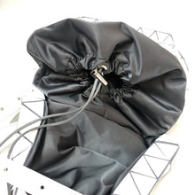 画像をギャラリービューアに読み込む, イッセイミヤケ ISSEY MIYAKE BAOBAO バオバオ リュックサック バックパック BB61 AG321 01 ホワイト ユニセックス【中古】