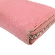 画像をギャラリービューアに読み込む, プラダ PRADA ラウンドファスナー 長財布 ピンク【中古】