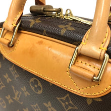 画像をギャラリービューアに読み込む, ルイ ヴィトン LOUIS VUITTON トゥルーヴィル モノグラム ハンドバッグ M42228 【中古】