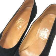 画像をギャラリービューアに読み込む, エルメス HERMES パンプス アーモンドトゥ スエード ヒール 22cm相当 ブラック【中古】