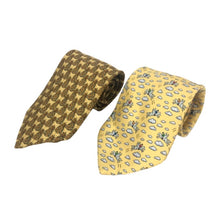 画像をギャラリービューアに読み込む, エルメス HERMES ネクタイ シルク100% 2本セット イエロー系 総柄 パイナップル柄 ペガサス柄【中古】