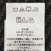 Load image into Gallery viewer, アルマーニエクスチェンジ ARMANI EXCHANGE  ミニスカート Mサイズ  モノトーン【中古】