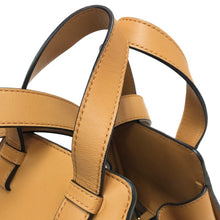 Load image into Gallery viewer, ロエベ LOEWE ハンモックDW ミディアムバッグ ドローストリング 2way ハンドバッグ ショルダーバッグ 329 77 V06 キャメル【中古】【新品同様】【美品】