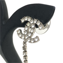 画像をギャラリービューアに読み込む, シャネル CHANEL ロングピアス ココマーク ラインストーン B18S シルバー【中古】