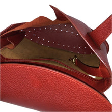 画像をギャラリービューアに読み込む, DELVAUX デルヴォー パンチング ロゴチャーム ハンドバッグ レザー レッド レディース 【中古】
