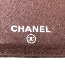 画像をギャラリービューアに読み込む, CHANEL シャネル 二つ折り マトラッセ 長財布 カーフ ブラック レディース 【中古】