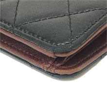 画像をギャラリービューアに読み込む, CHANEL シャネル 二つ折り マトラッセ 長財布 カーフ ブラック レディース 【中古】