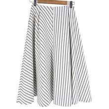 画像をギャラリービューアに読み込む, Selford セルフォード ストライプタックボリューム ロングスカート ホワイト レディース 【中古】