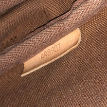 將圖片載入圖庫檢視器 LOUIS VUITTON ルイ・ヴィトン ソミュール30 ショルダーバッグ モノグラムキャンバス ブラウン【中古】 レディース