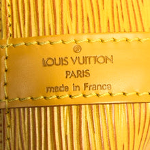 画像をギャラリービューアに読み込む, LOUIS VUITTON ルイ・ヴィトン プチ ノエ ショルダーバッグ エピレザー イエロー【中古】